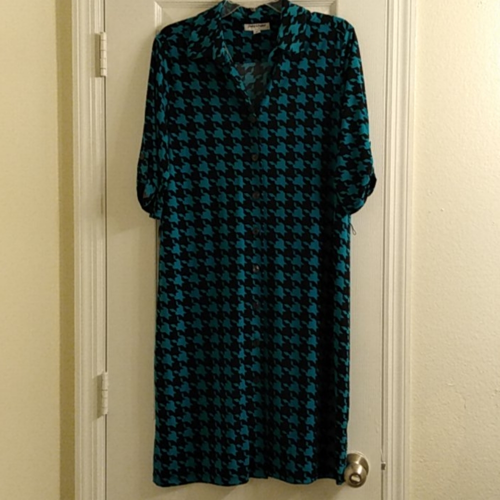Shelby + Palmer black & green dress size 16